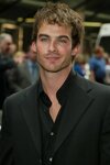 what-do-you-rate-these-supposed-pre-surgery-photos-of-ian-v0-0so0wfy1tpza1.jpg
