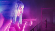 Ana-de-Armas-interpreta-a-Joi-y-Ryan-Gosling-al-Agenta-K-en-la-pelicula-Blade-Runner-2049-2017.jpg