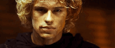 tumblr_e4bf3ceba91583a716803843ad78a6c6_febd9a6b_640.gif