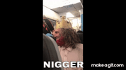 rDG8F-.gif