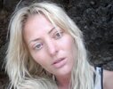 delia-matache-la-20-de-ani-aveam-senzatia-ca-nu-pot-sa-ies-din-casa-nemachiata-machiajul-ma-im...jpg
