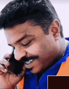 indian-guy-shushing-meme.gif