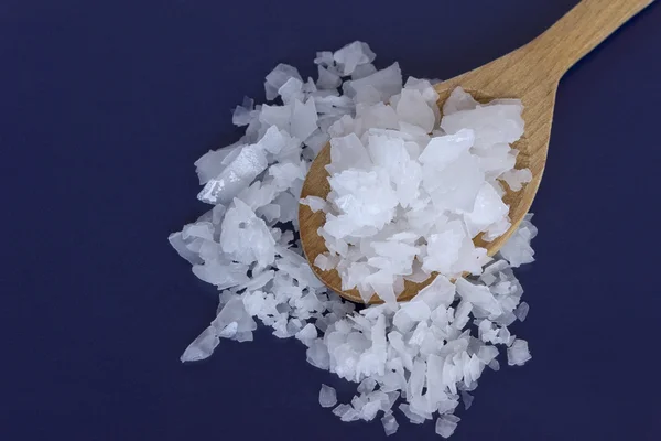 depositphotos_70678269-stock-photo-magnesium-chloride-nigari-flakes.jpg