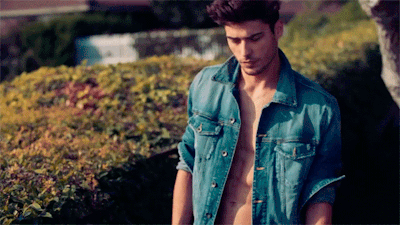 alessandro dellisola gif | Tumblr
