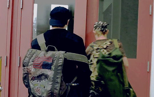 tumblr_onjnbffVeM1rsgrsso7_540.gifv