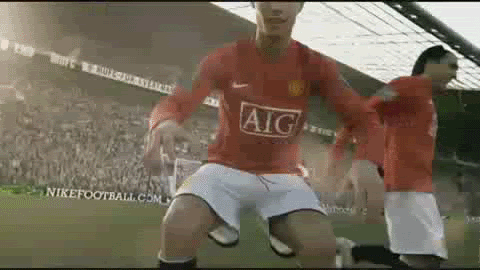 Cristiano-kiss-1.gif