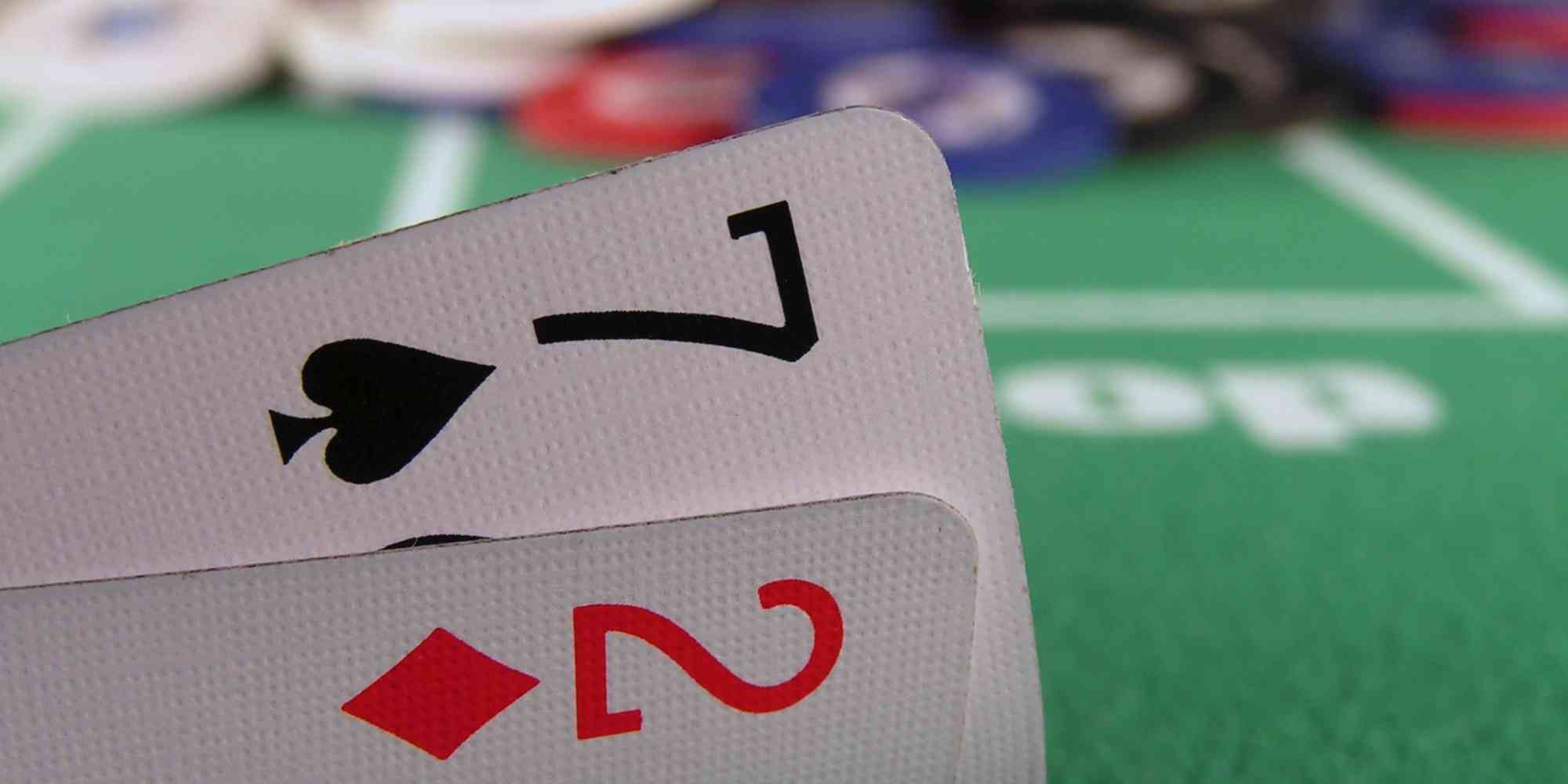 worst-possible-hands-in-poker.jpg