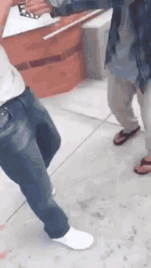 damn-daniel-recording.gif