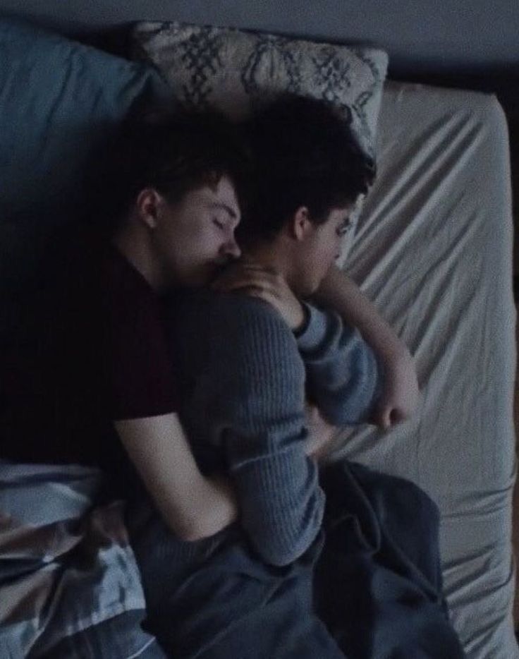 Pin by Celeb Hill on poses in 2025 | Gay aesthetic, Cute gay couples, Gay  relationship