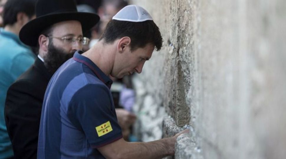 w-messi-080513-1425647961.jpg