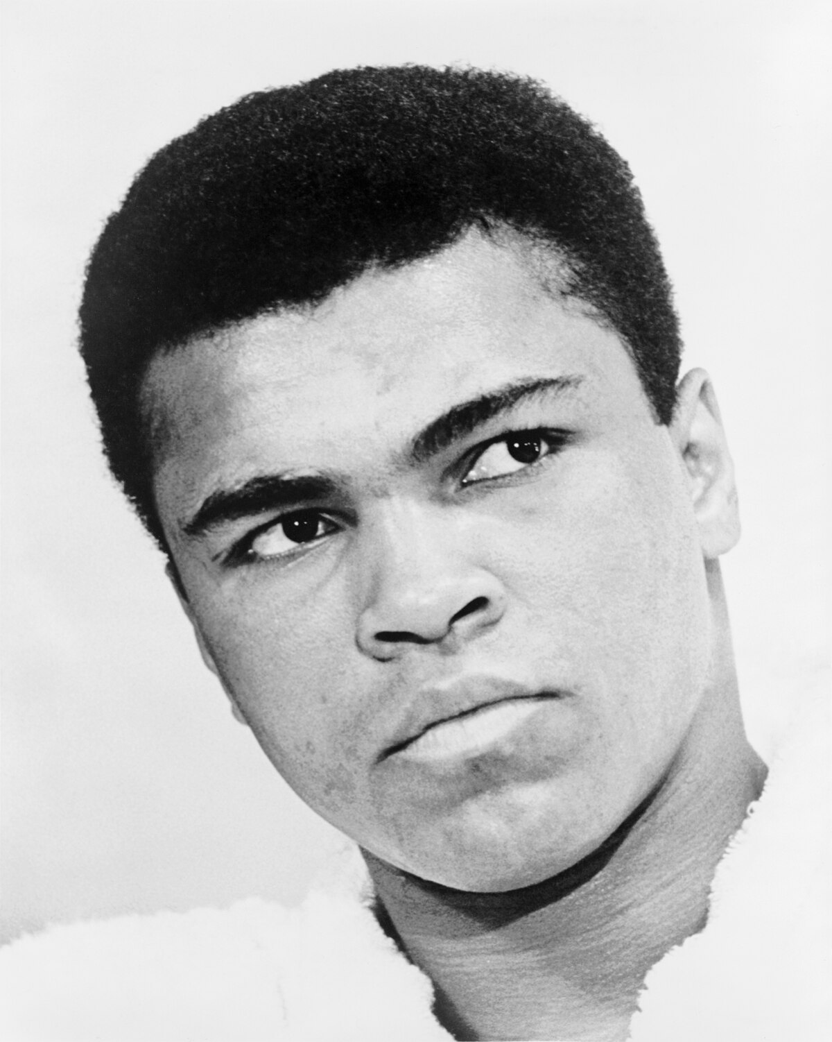 1200px-Muhammad_Ali_NYWTS.jpg