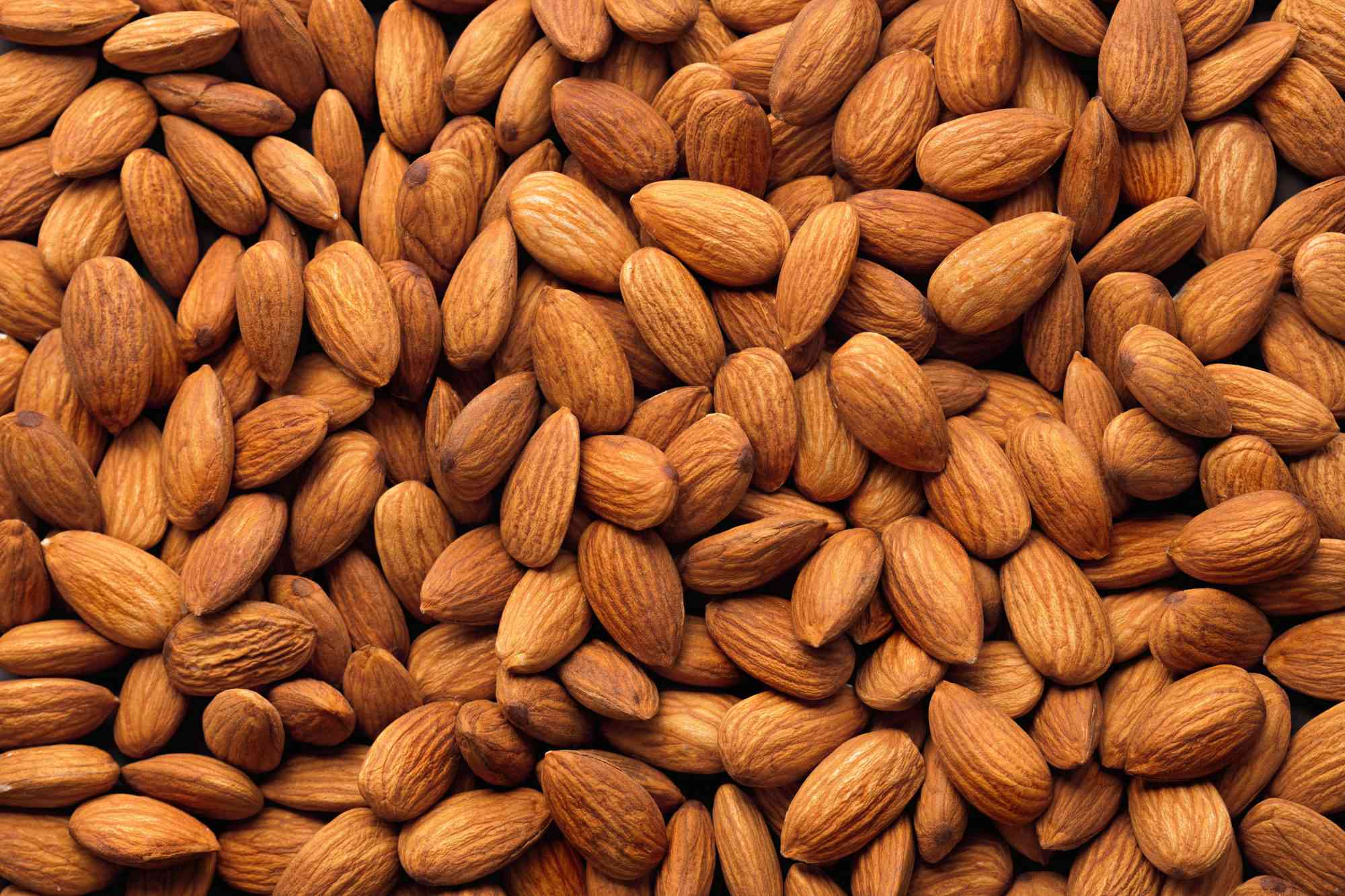 almonds-GettyImages-683814187-2000-44a06e730fac4c60a10cbb5f9642b589.jpg